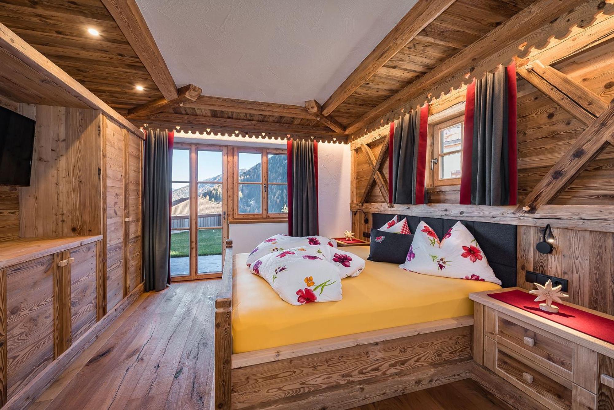 Chalets Almdorf Haidenberg Brunico Phòng bức ảnh