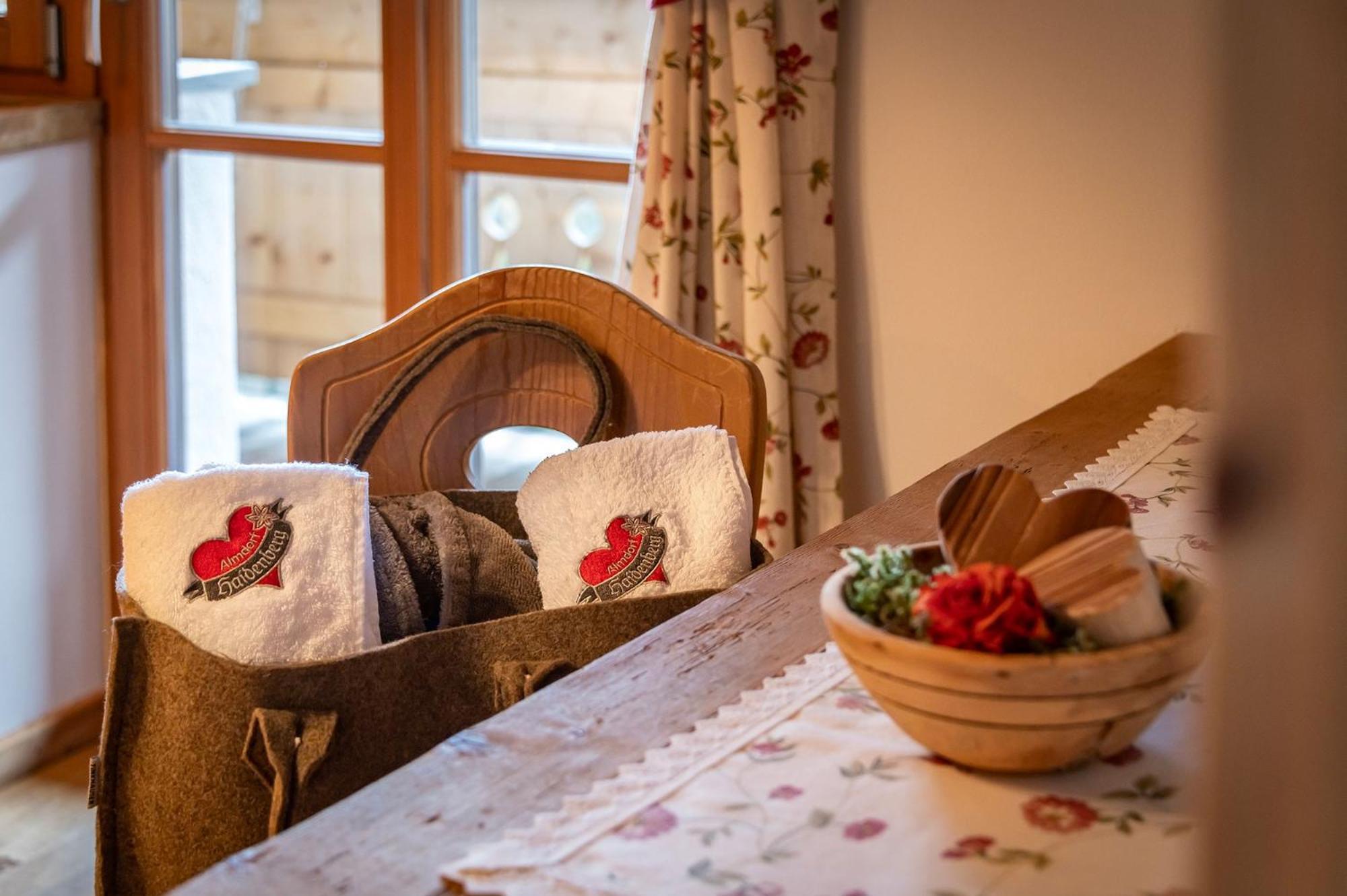 Chalets Almdorf Haidenberg Brunico Phòng bức ảnh